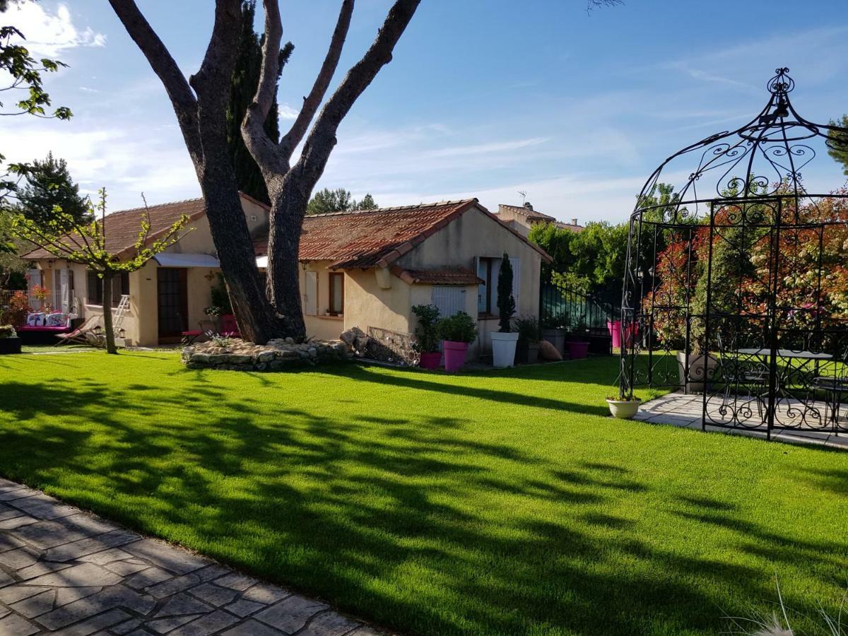 A L'Oree Du Pin Aix-en-Provence Exterior photo